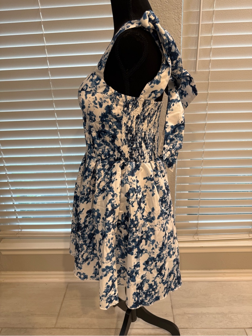 Blue & White Floral Sweetheart Mini Dress - Picture 2 of 6
